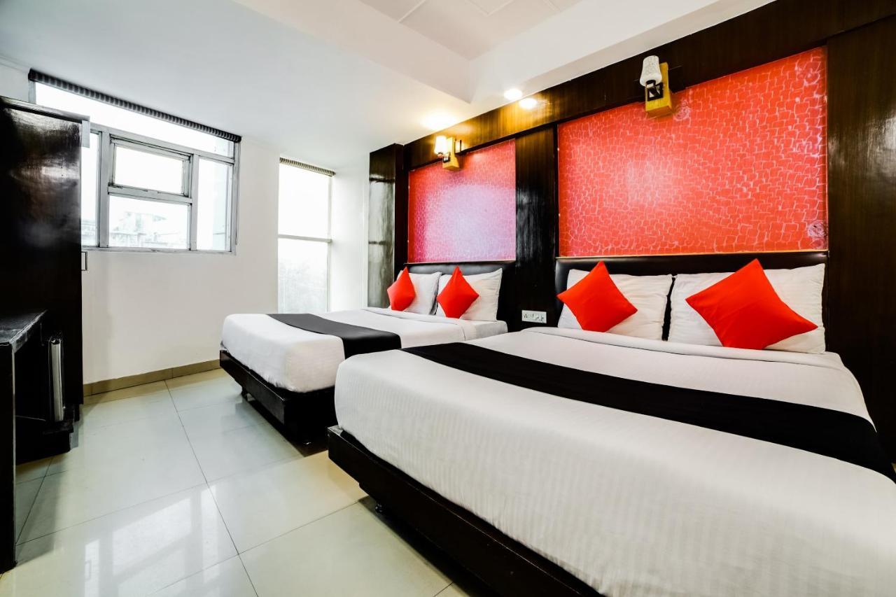 Capital O 6408 Hotel Delhi Heart New Delhi Exteriör bild