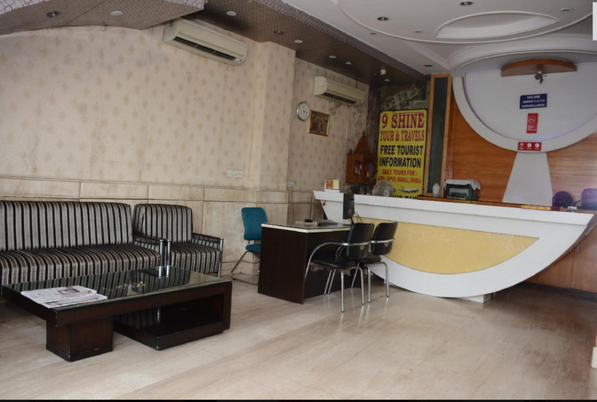 Capital O 6408 Hotel Delhi Heart New Delhi Exteriör bild