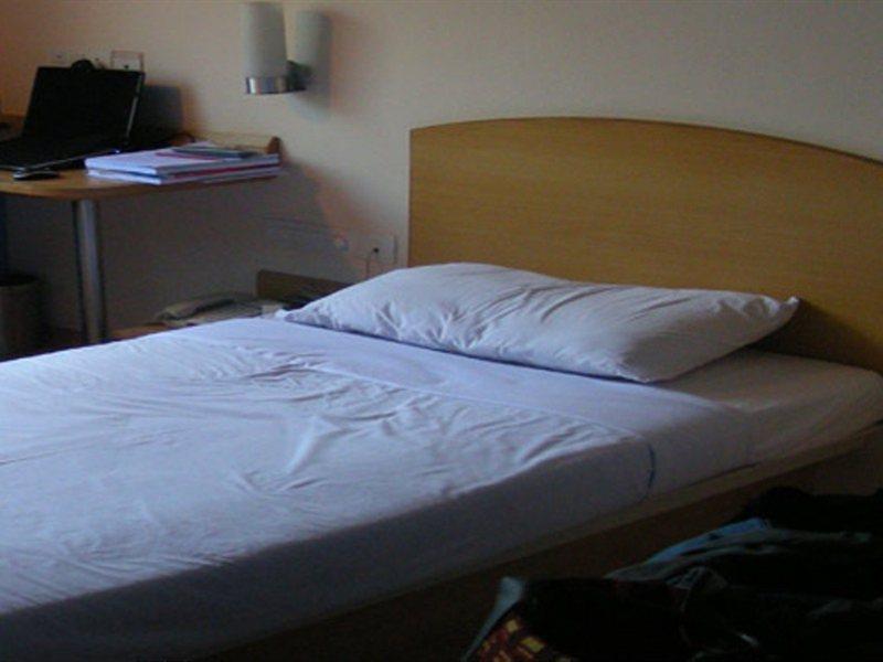 Capital O 6408 Hotel Delhi Heart New Delhi Exteriör bild