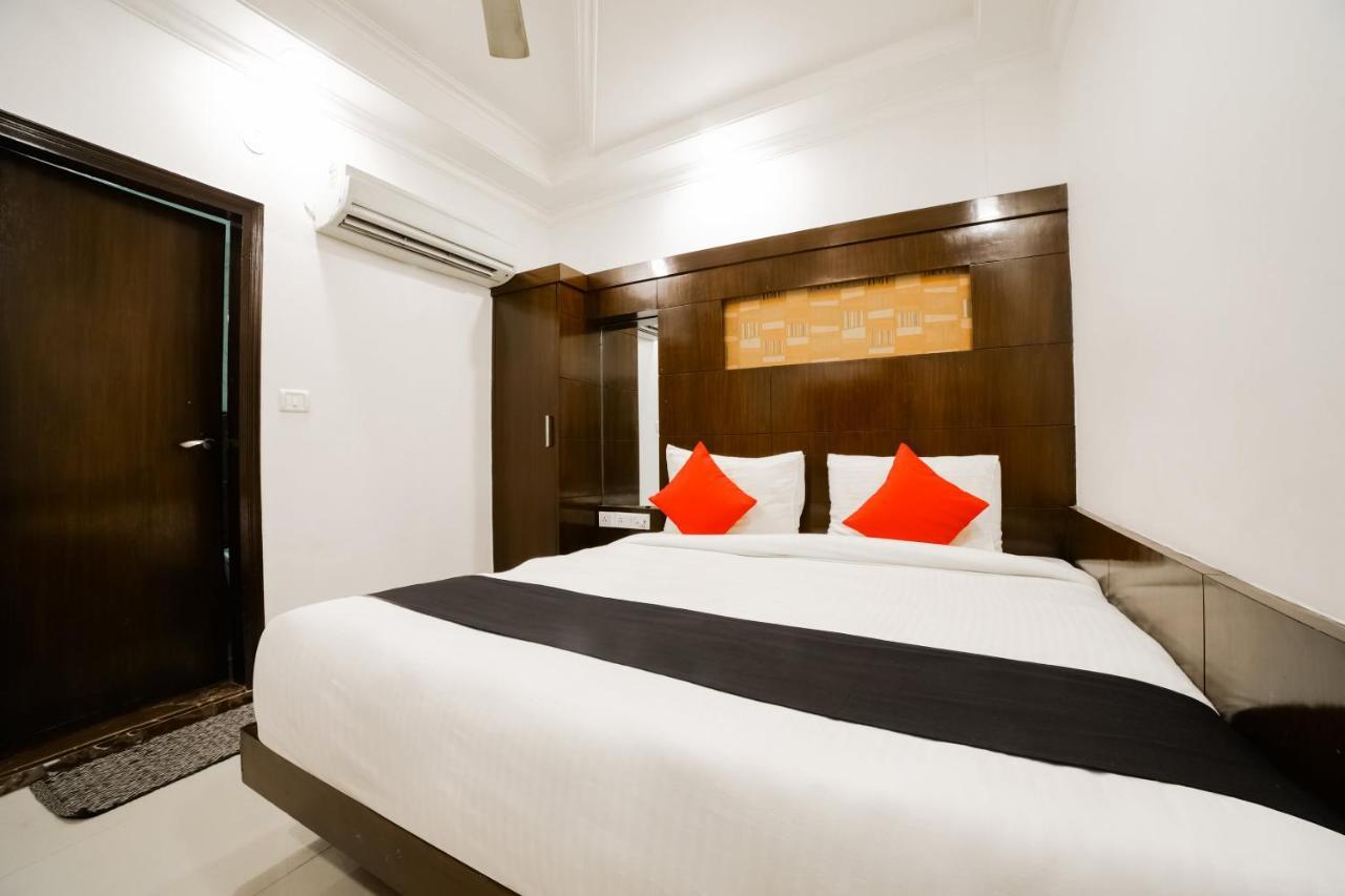Capital O 6408 Hotel Delhi Heart New Delhi Exteriör bild