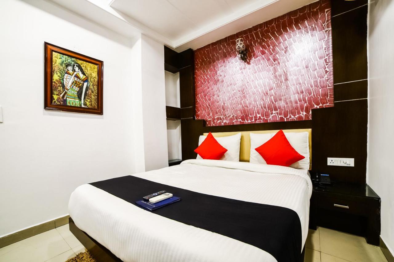 Capital O 6408 Hotel Delhi Heart New Delhi Exteriör bild