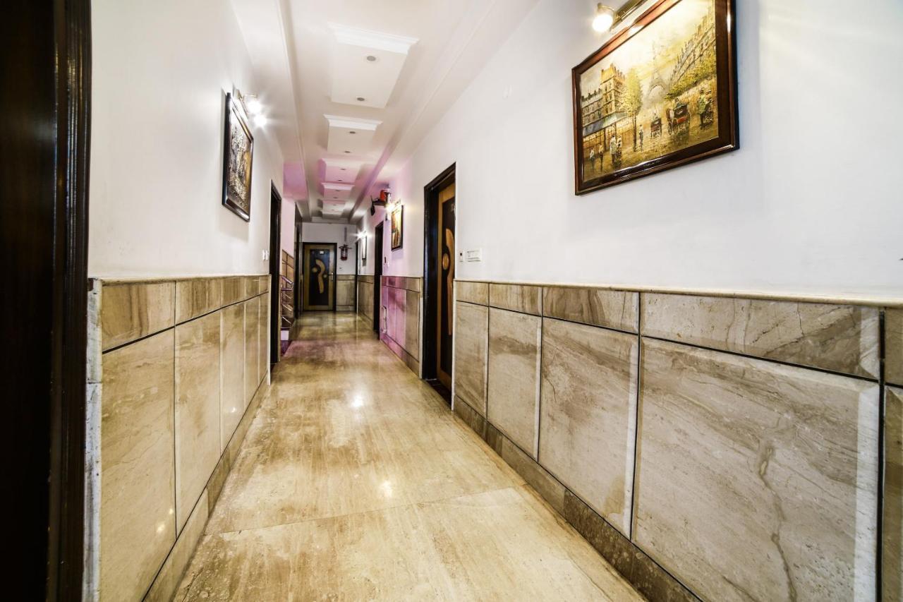 Capital O 6408 Hotel Delhi Heart New Delhi Exteriör bild